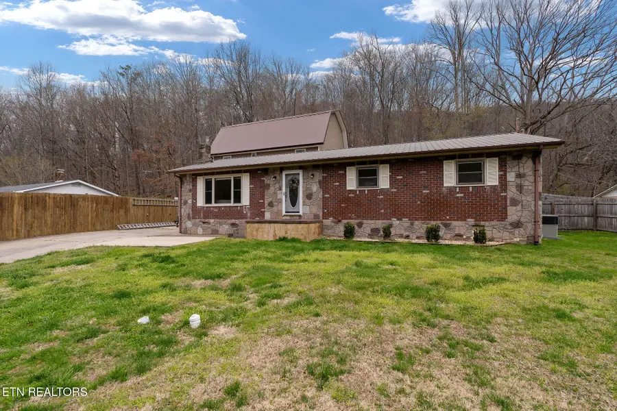 138 Colwyn St, Cumberland Gap, TN 37724 - #2