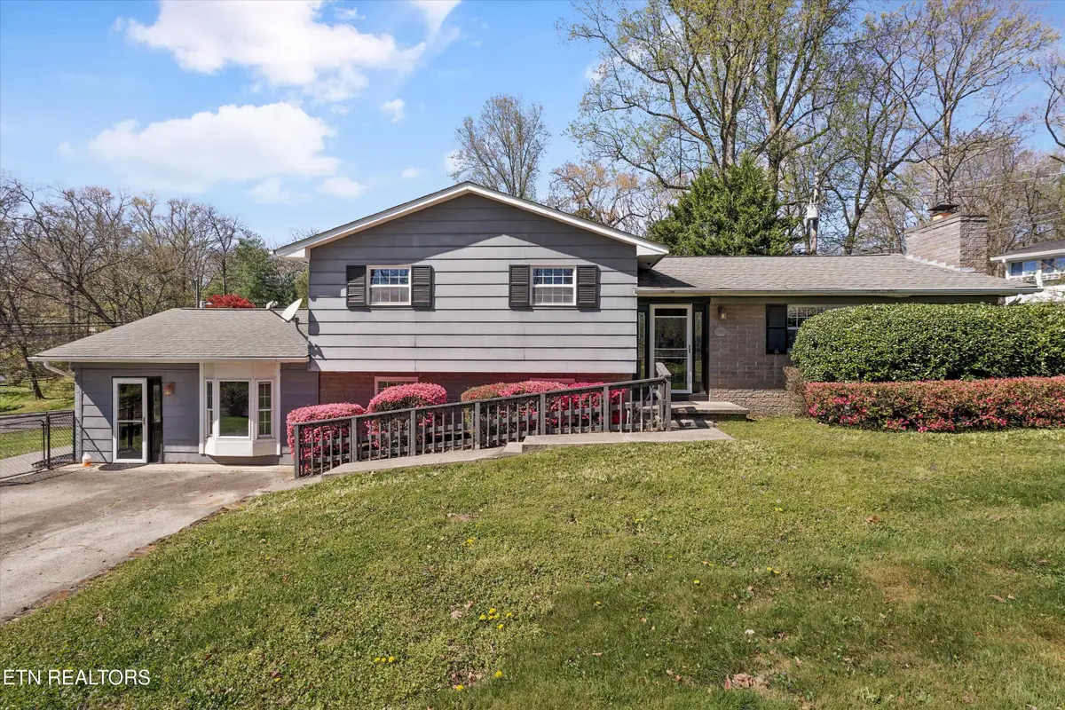 7201 Stagecoach Tr, Knoxville, TN 37909 - #1