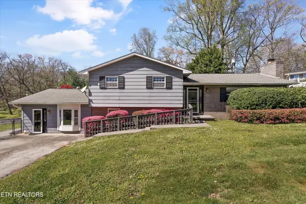 7201 Stagecoach Tr, Knoxville, TN 37909