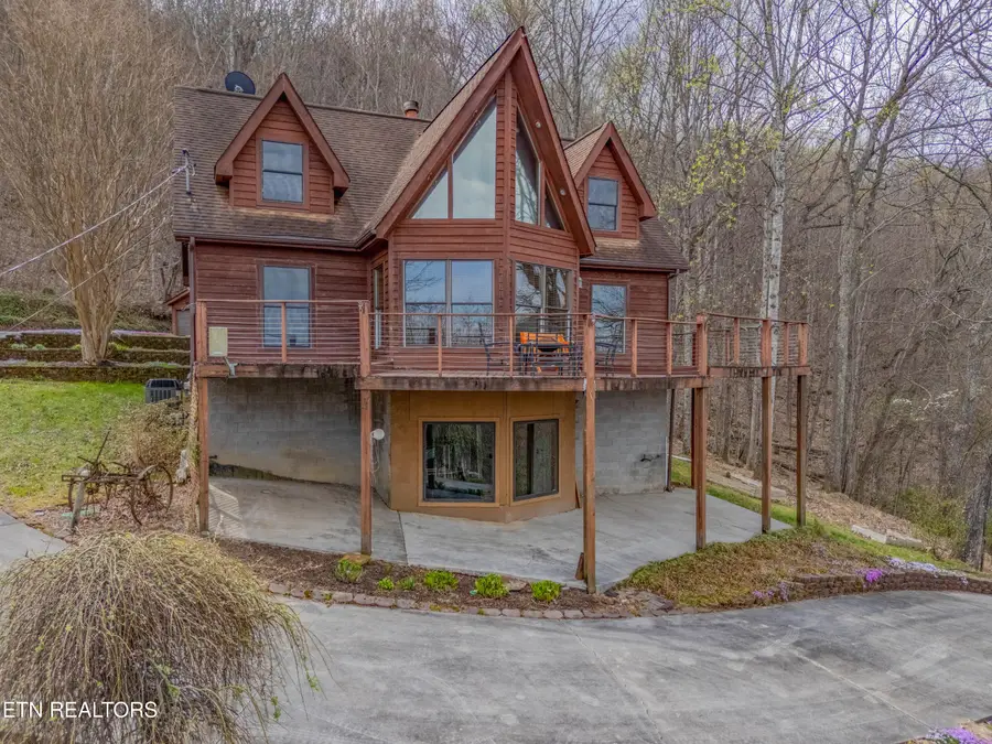 211 Wolf Run, Caryville, TN 37714 - #2