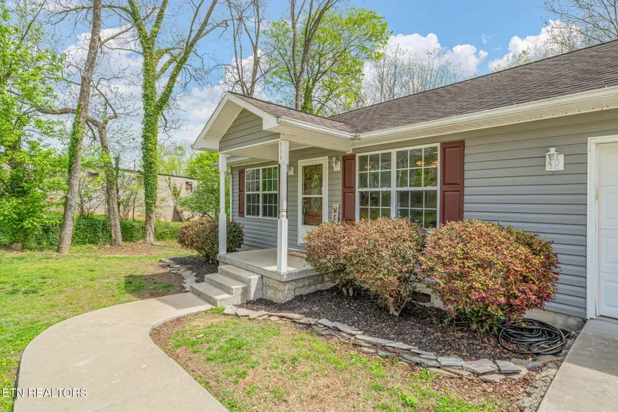 111 Oak St, Athens, TN 37303 - #3
