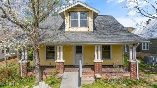 227 E Morelia Ave, Knoxville, TN 37917