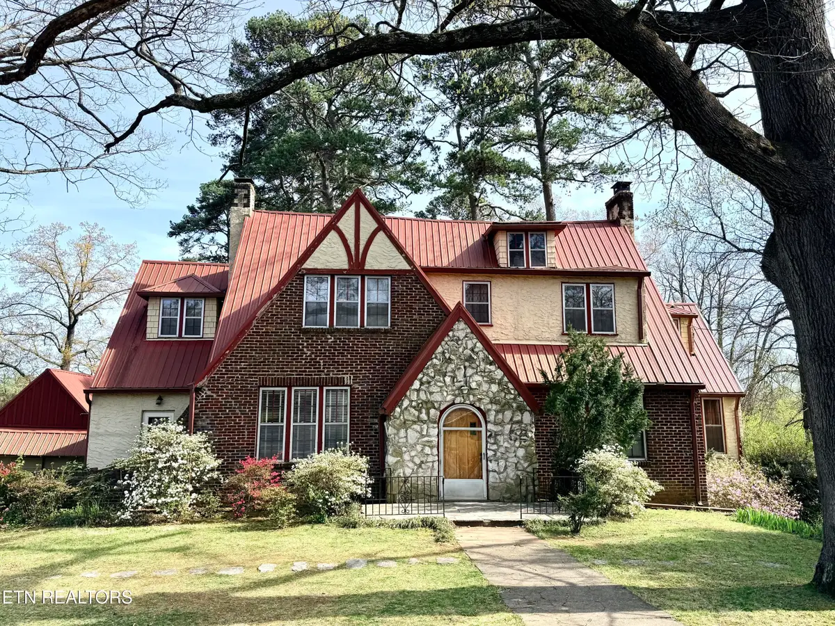 3134 Fountain Park Blvd, Knoxville, TN 37917 - #1