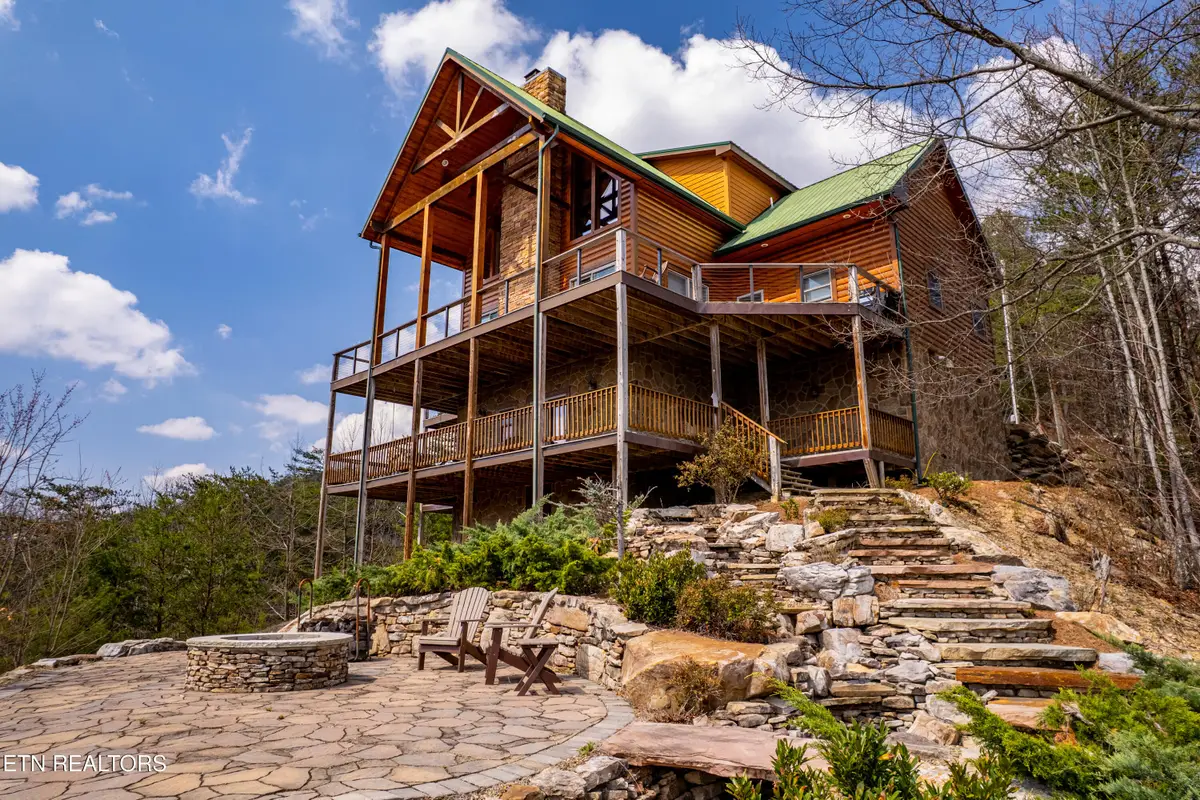 1184 Fawn Hollow Tr, Townsend, TN 37882 - #1