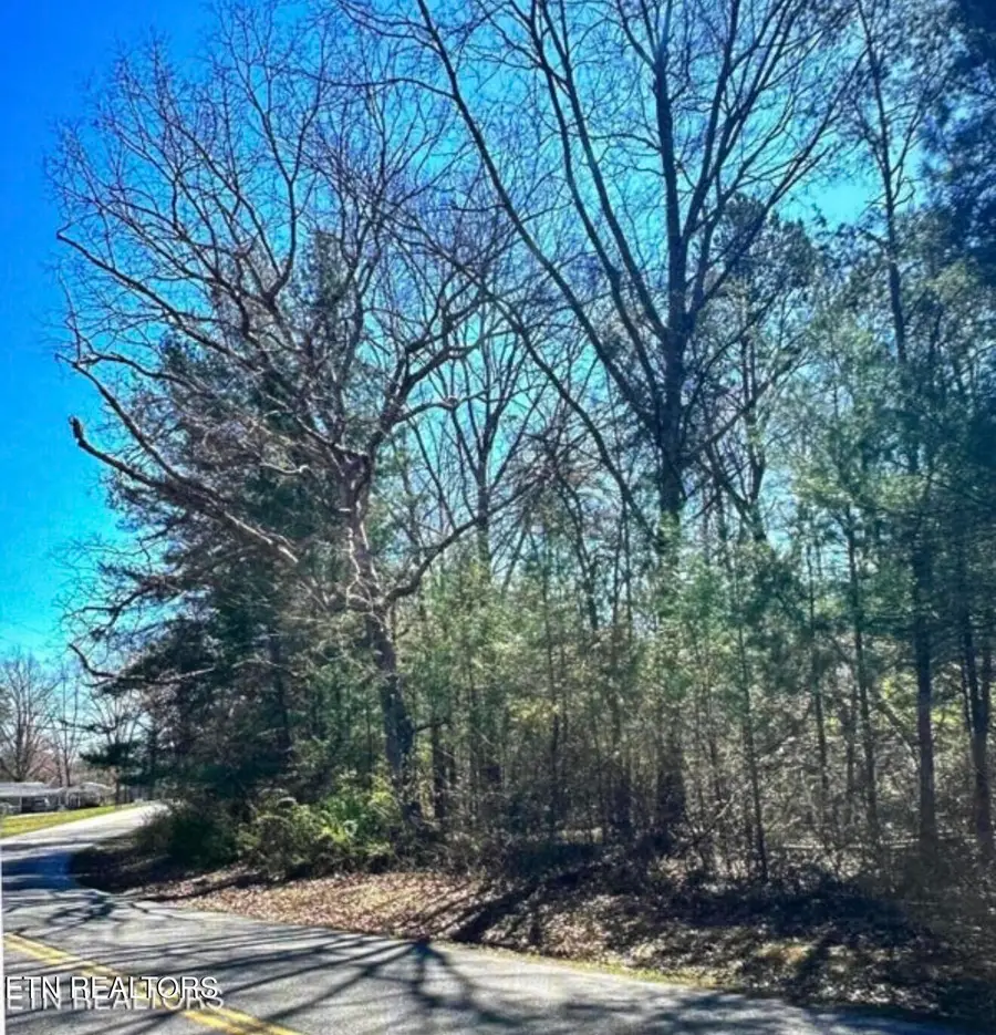 9432 Cherokee Tr, Crossville, TN 38572 - #2