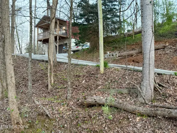 506 Lindsey Mill Circle, Rocky Top, TN 37769