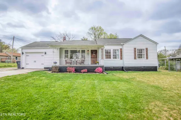 302 Hamilton Rd, Knoxville, TN 37920