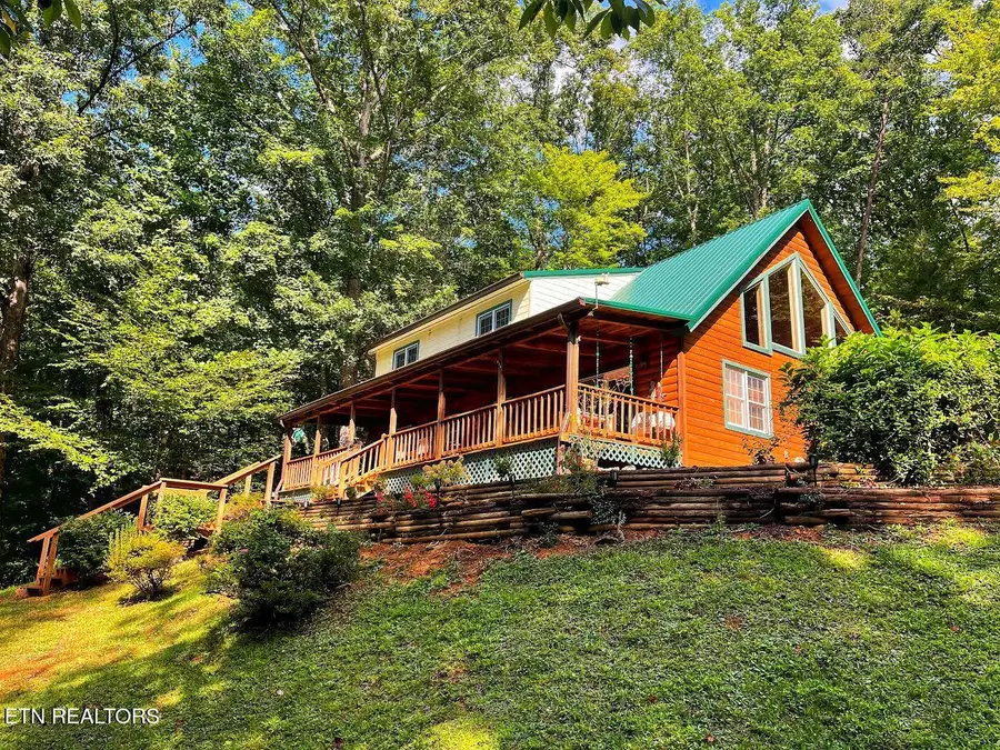 3587 Mountain Creek Way, Cosby, TN 37722 - #3