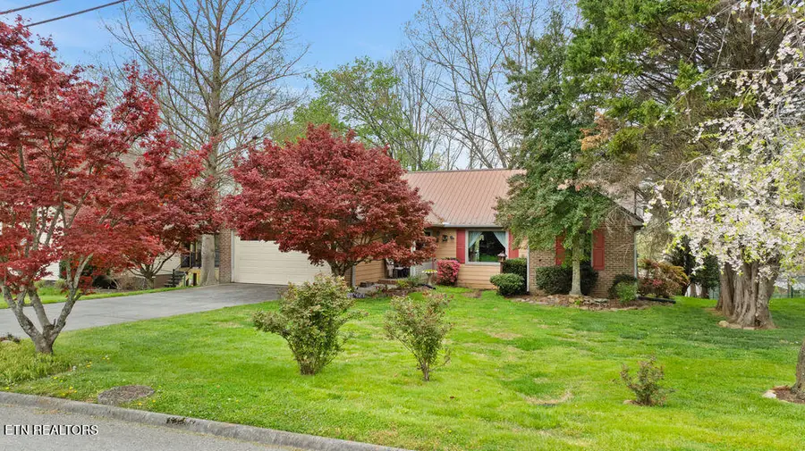 6609 Springer Drive, Knoxville, TN 37918 - #2