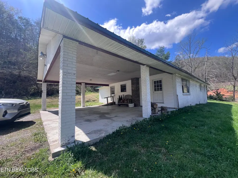 5075 Highway 25e, Tazewell, TN 37879 - #2
