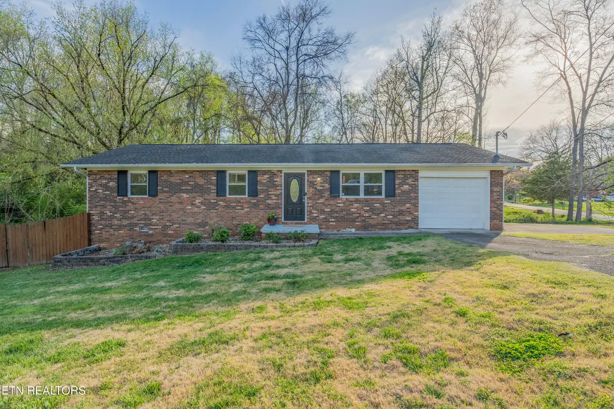 5624 Magazine Rd, Knoxville, TN 37920 - #1