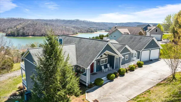 340 Deer Meadow Circle, LaFollette, TN 37766