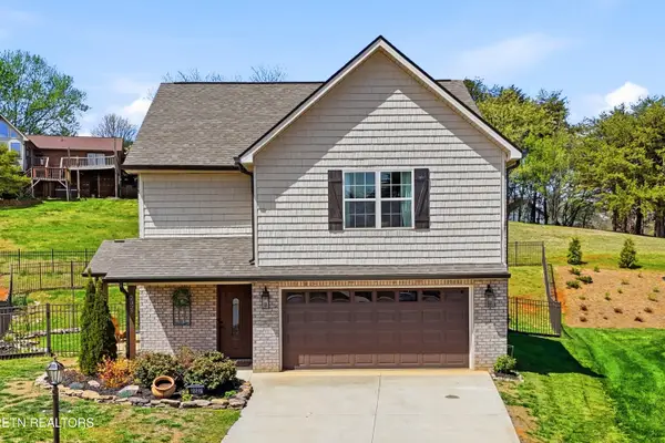 2327 Torrey Pines Drive, Maryville, TN 37801