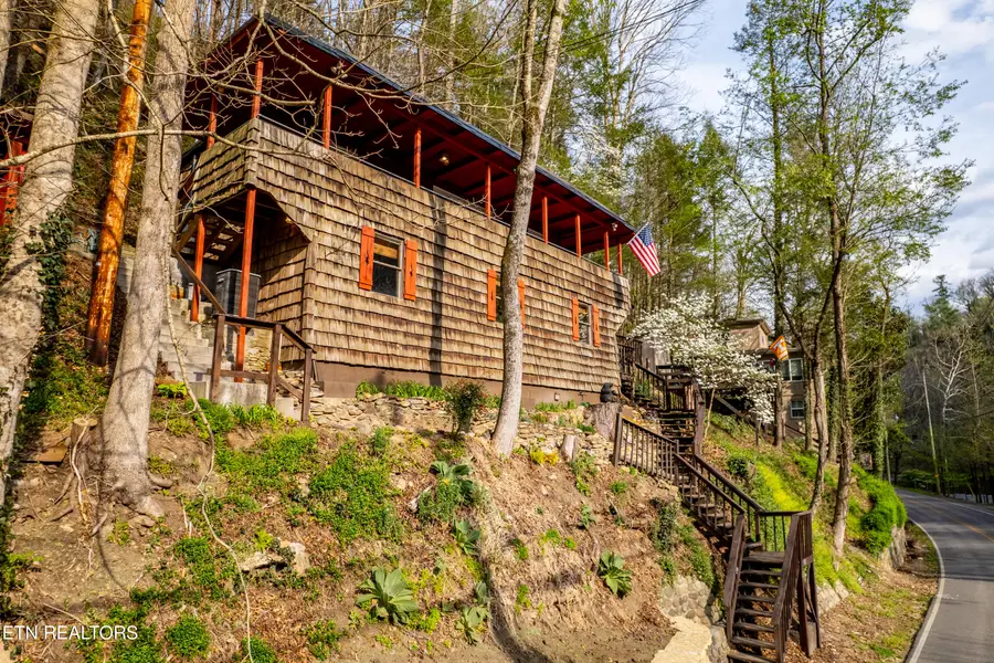 6851 Old Walland Hwy, Townsend, TN 37882 - #2