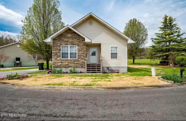 2006 Slippery Rock Circle, Pigeon Forge, TN 37862