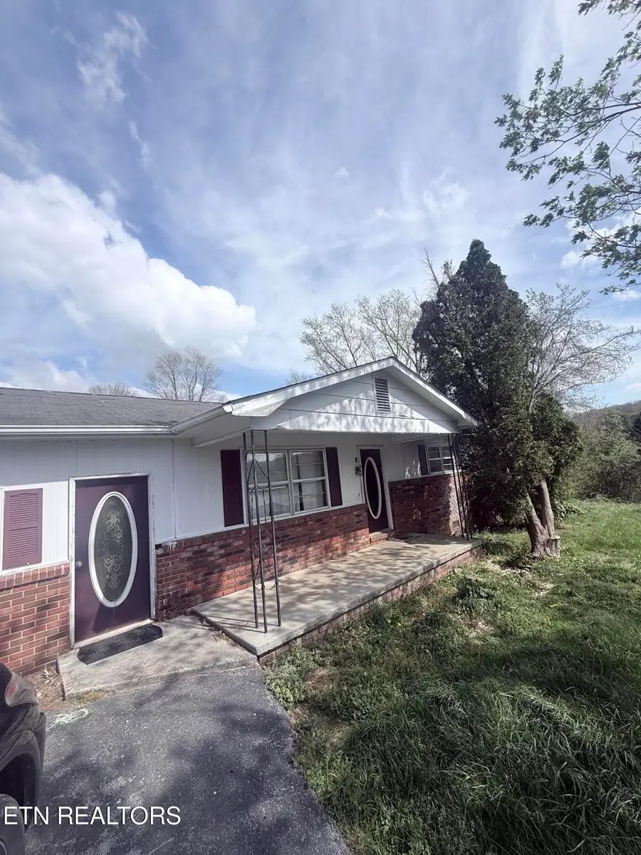 508 Lisa Drive, New Tazewell, TN 37825 - #2