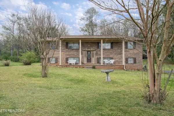655 Wesley Rd, Lenoir City, TN 37772