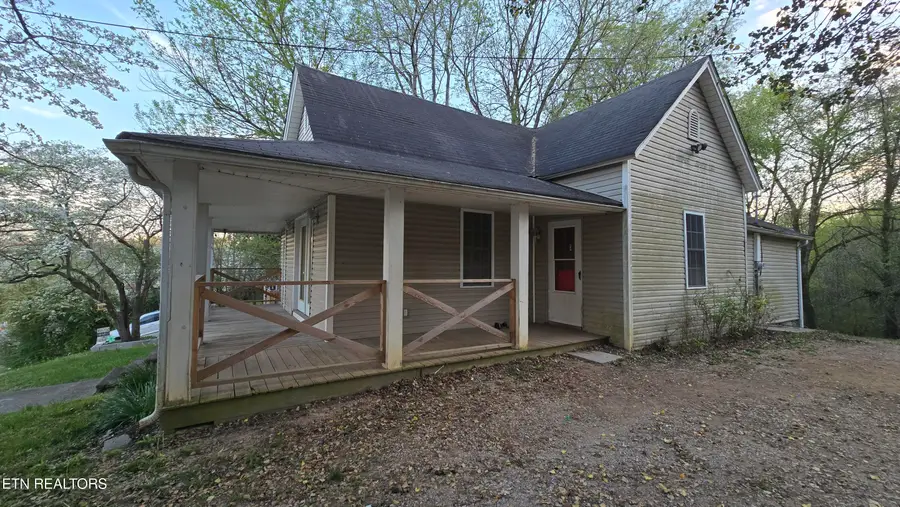 139 N Nevada Ave, Lafollette, TN 37766 - #2