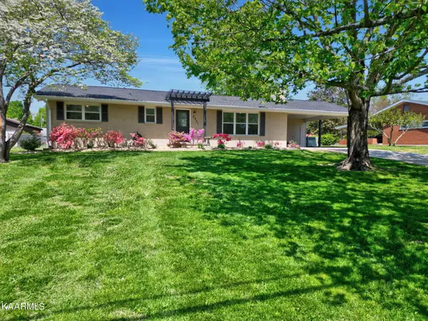 2321 Capri Drive, Knoxville, TN 37912