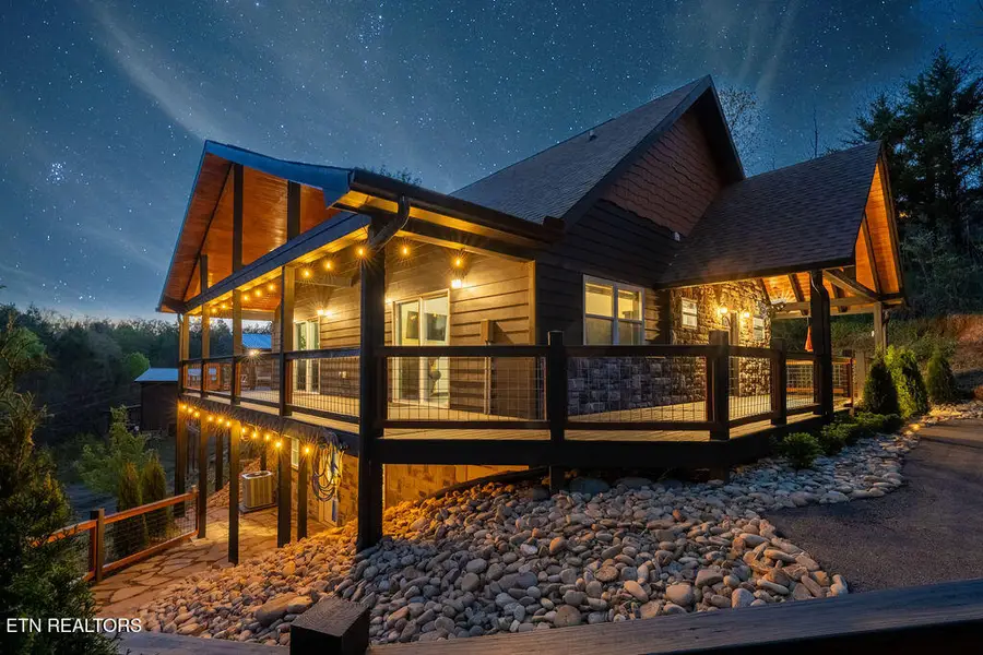 1608 Mitchell Farm Rd, Pigeon Forge, TN 37876 - #2