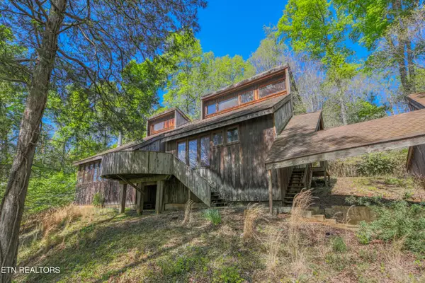 8833 Cove Point Lane, Knoxville, TN 37922