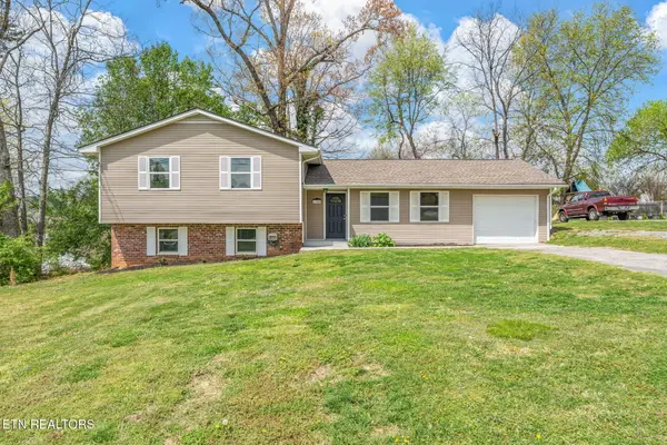 1305 Chipwood Rd, Knoxville, TN 37932