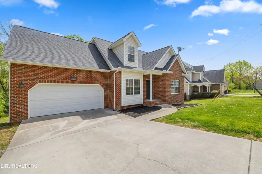 3024 Pinex Lane, Knoxville, TN 37921 - #3