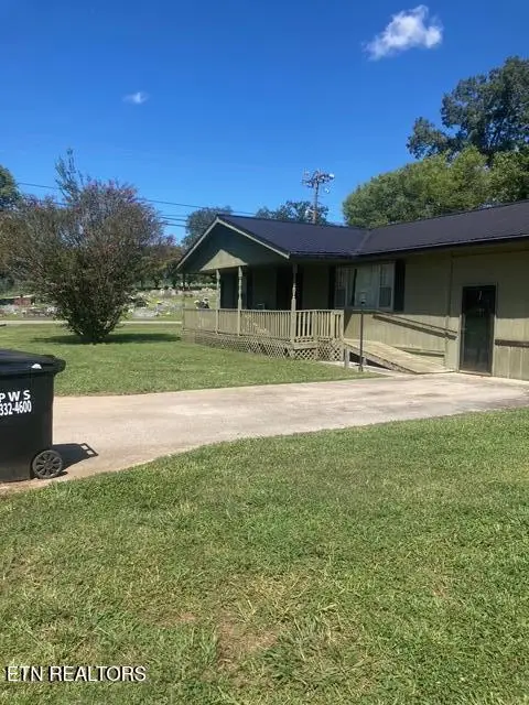 15 Pratt St, Pikeville, TN 37367