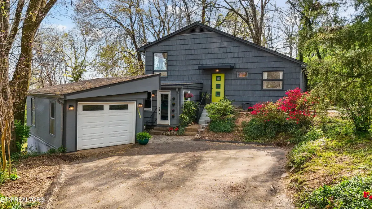 1318 N Briscoe Circle, Knoxville, TN 37912 - #1