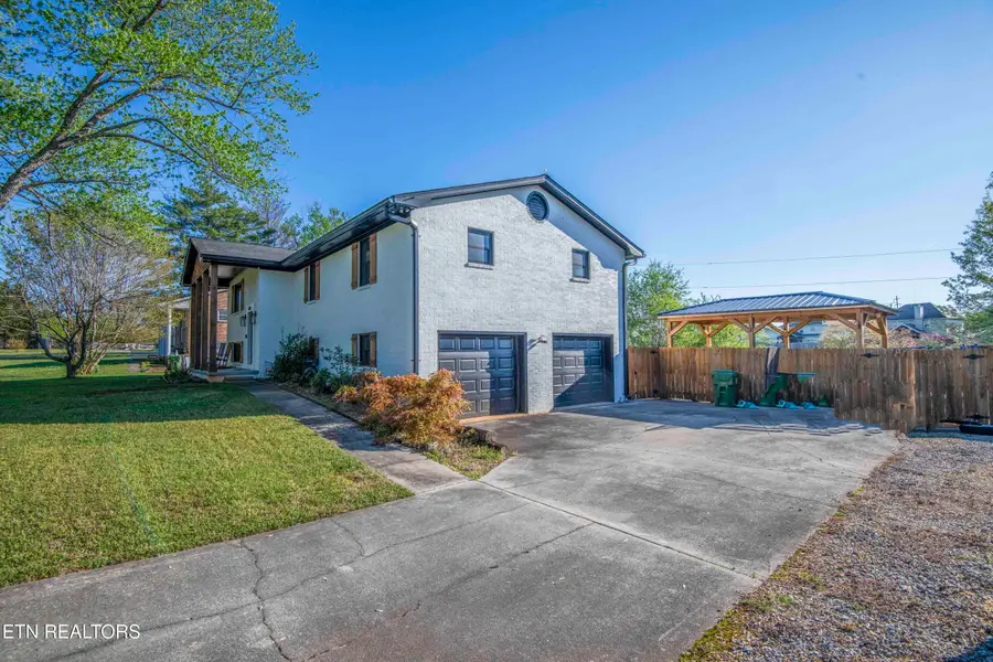 1207 Lenore Lane, Maryville, TN 37804 - #3