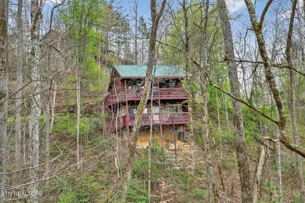 1930 Regans Ridge Way, Sevierville, TN 37876
