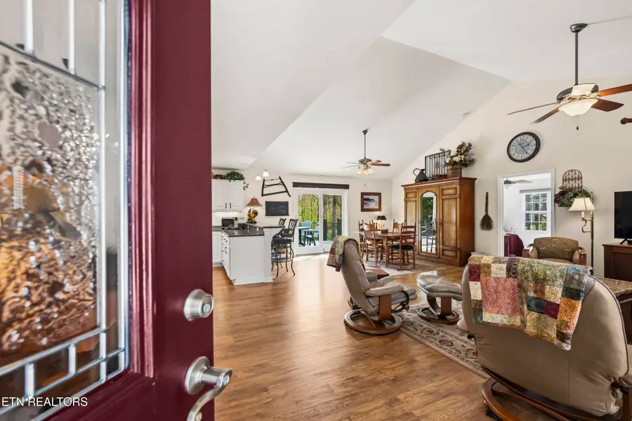 114 Windsor Rd, Crossville, TN 38558 - #3