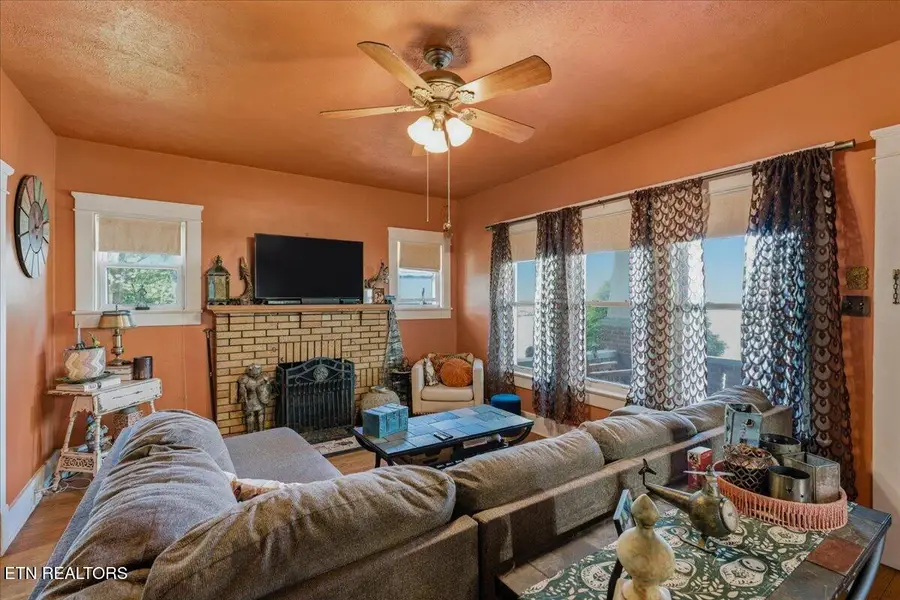 2538 Forestdale Ave, Knoxville, TN 37917 - #3