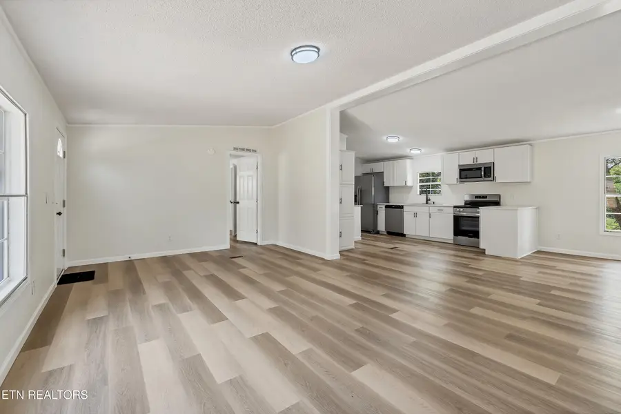 1352 Byrd Circle, Kingston, TN 37763 - #2