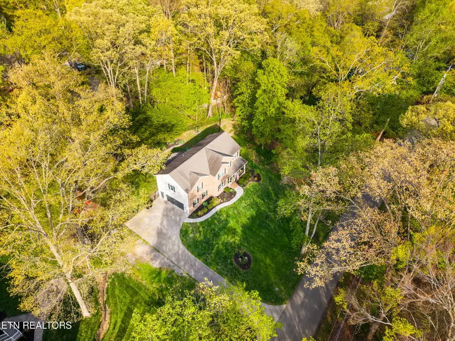 8016 Walker Rd, Knoxville, TN 37938 - #2