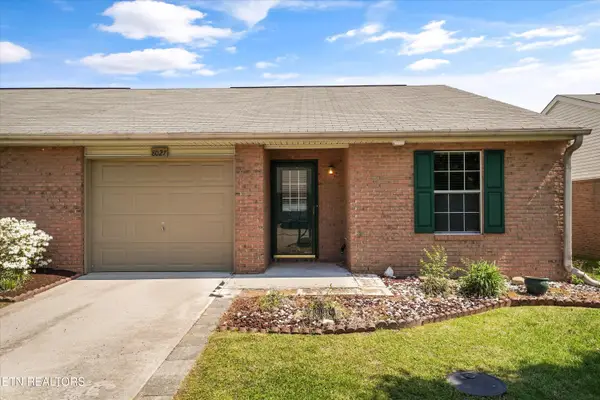 8027 Chambord Way, Powell, TN 37849