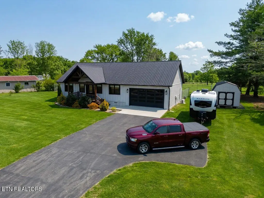 105 Bill Cobb Rd, Jamestown, TN 38556 - #1