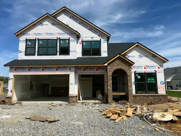 185 Sesame St, Lenoir City, TN 37772