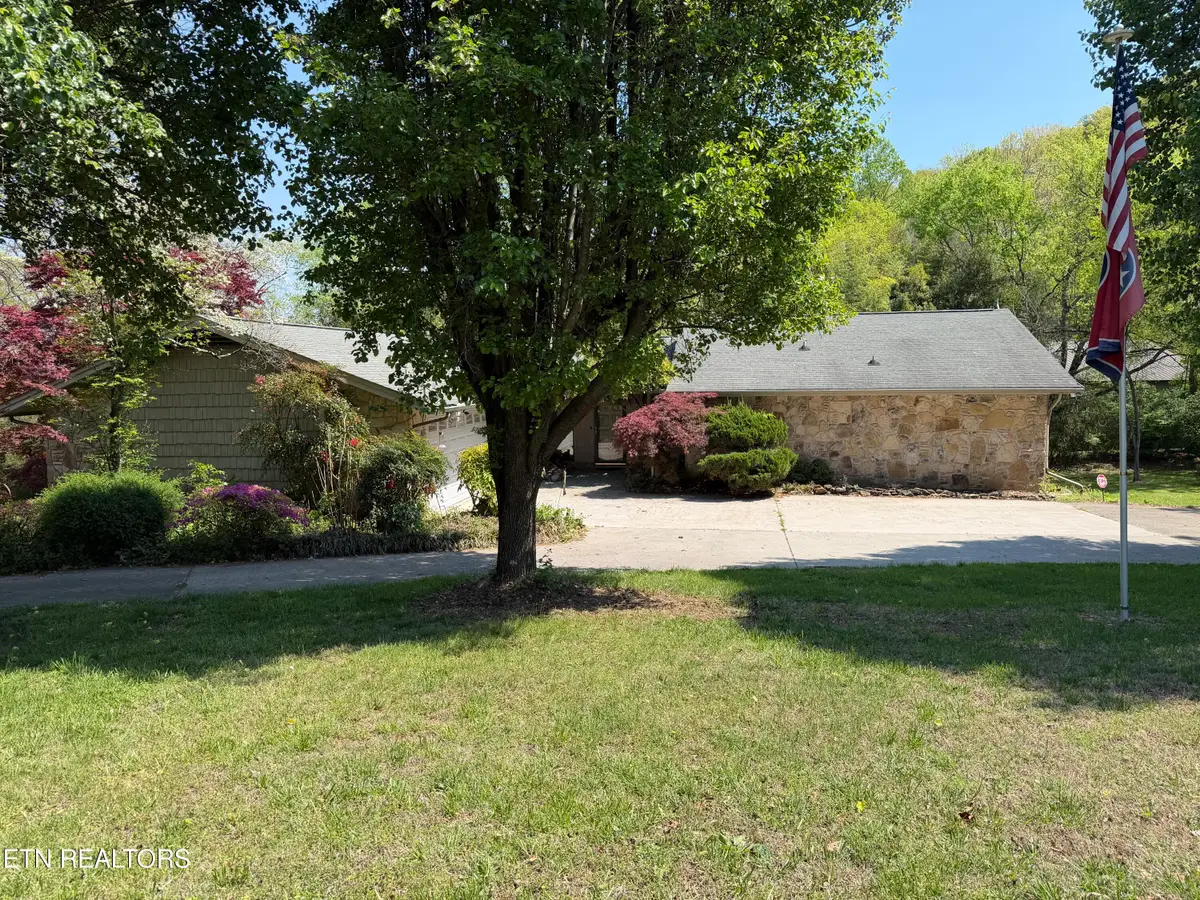 5995 Beals Chapel Rd, Lenoir City, TN 37772 - #1
