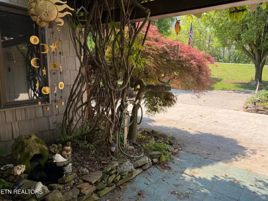 5995 Beals Chapel Rd, Lenoir City, TN 37772 - #3