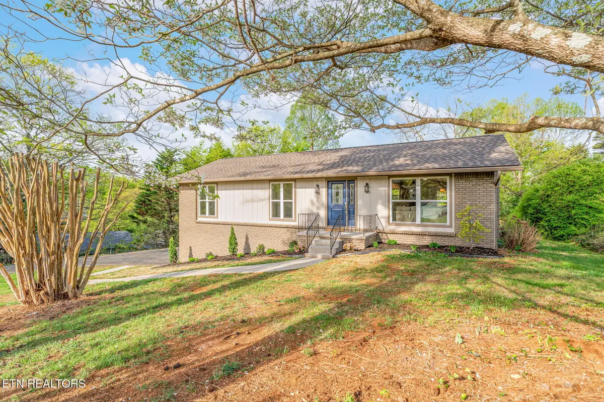 1225 Galewood Rd, Knoxville, TN 37919 - #1