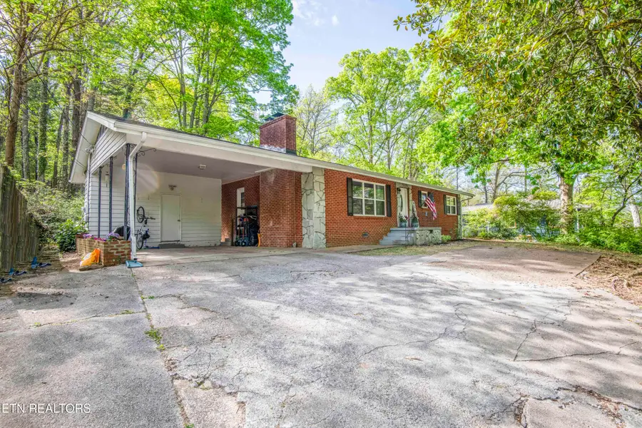1212 Pilleaux Drive, Knoxville, TN 37912 - #2