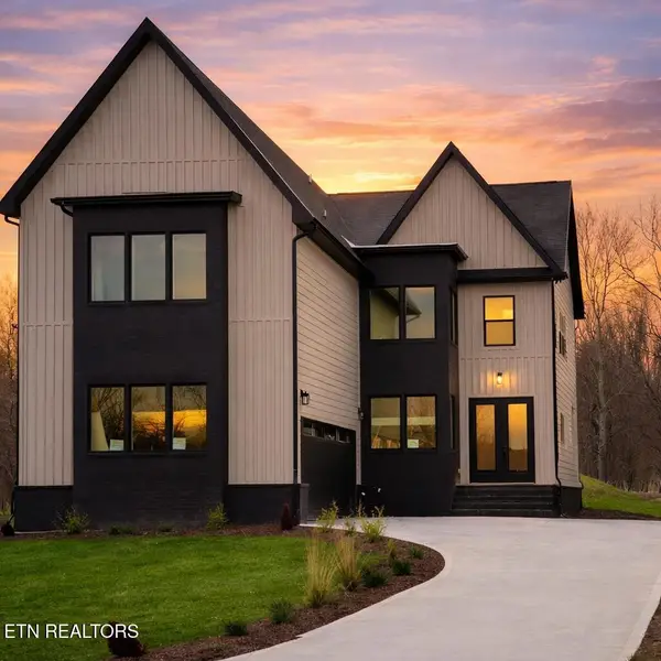 1904 Amherst Rd, Knoxville, TN 37921