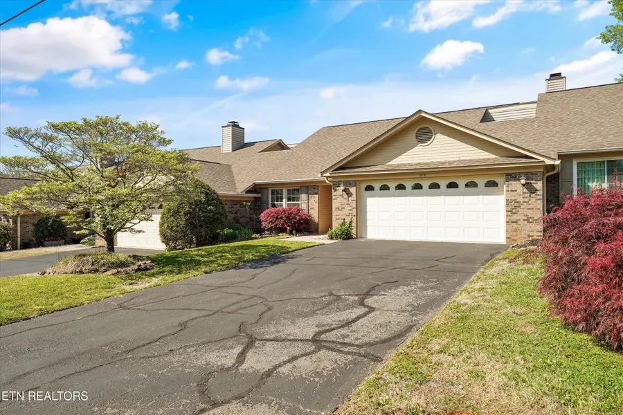 914 Jamestown Way, Maryville, TN 37803 - #3