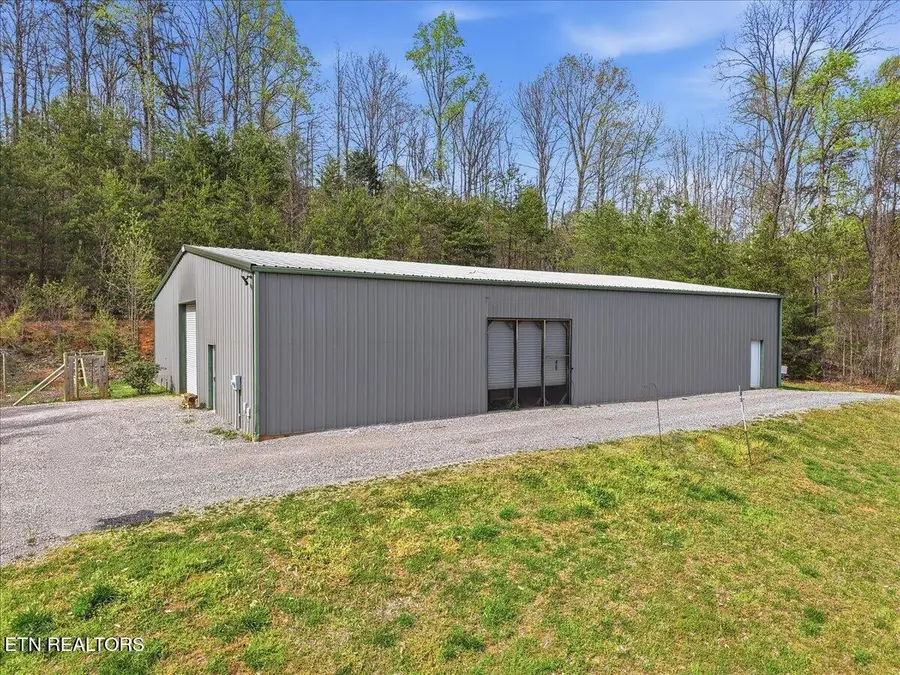 542 Jackson Hollow Rd, Thorn Hill, TN 37881 - #3