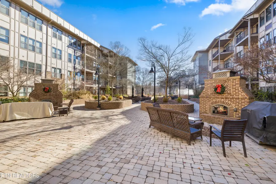 445 W Blount Ave #325, Knoxville, TN 37920 - #2