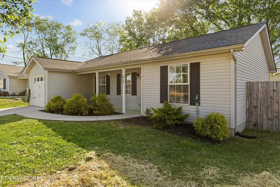 6704 Tim Bennett Lane, Knoxville, TN 37918 - #2