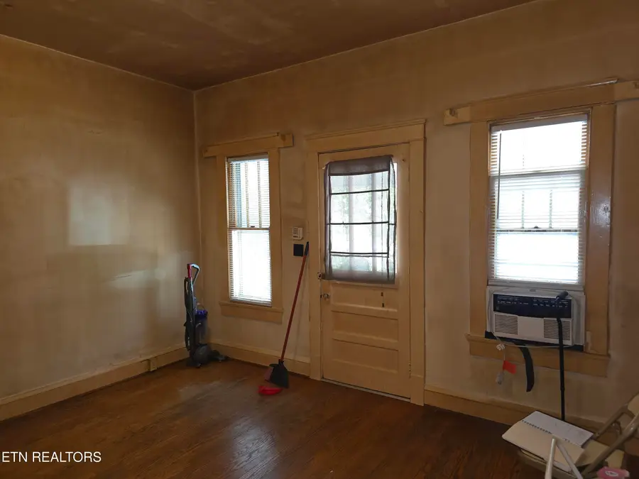 1621 Branson Ave, Knoxville, TN 37917 - #2