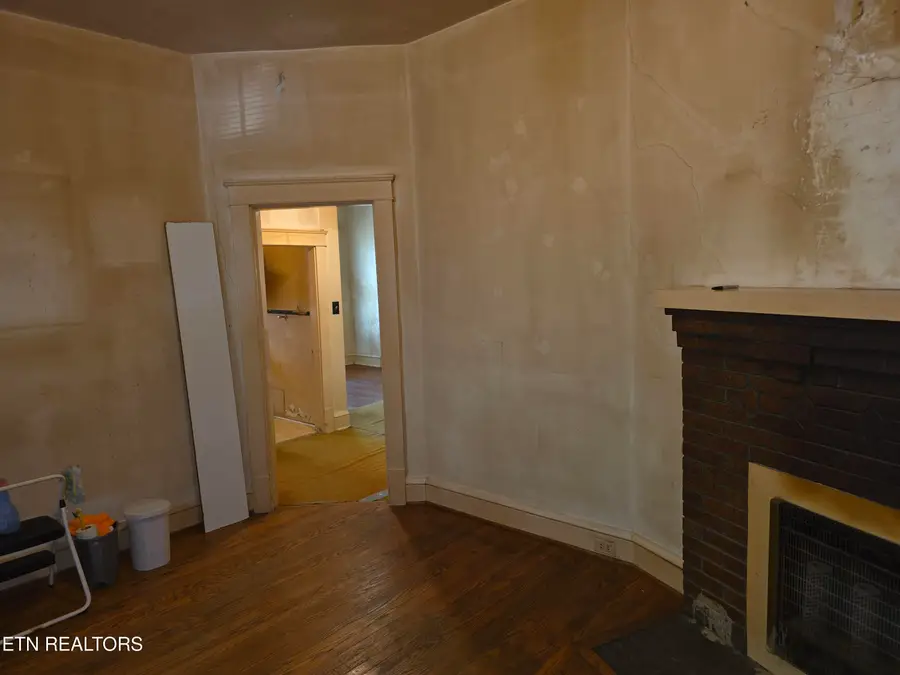 1621 Branson Ave, Knoxville, TN 37917 - #3