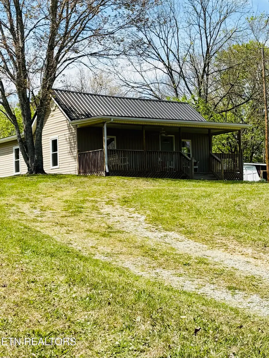 647 Coolidge Rd, Lafollette, TN 37766 - #2